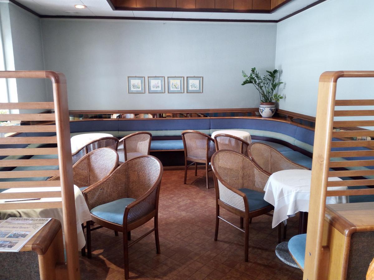 Hotel Locanda Mel 칼로지오코르테 외부 사진