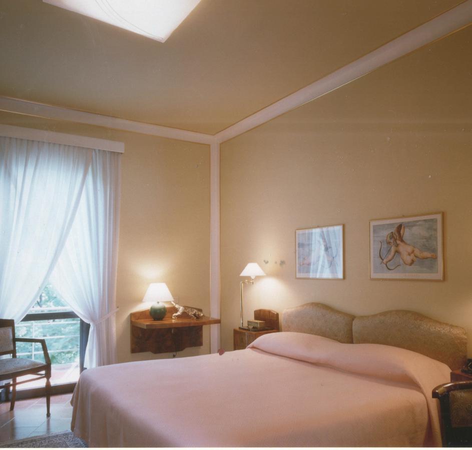 Hotel Locanda Mel 칼로지오코르테 외부 사진