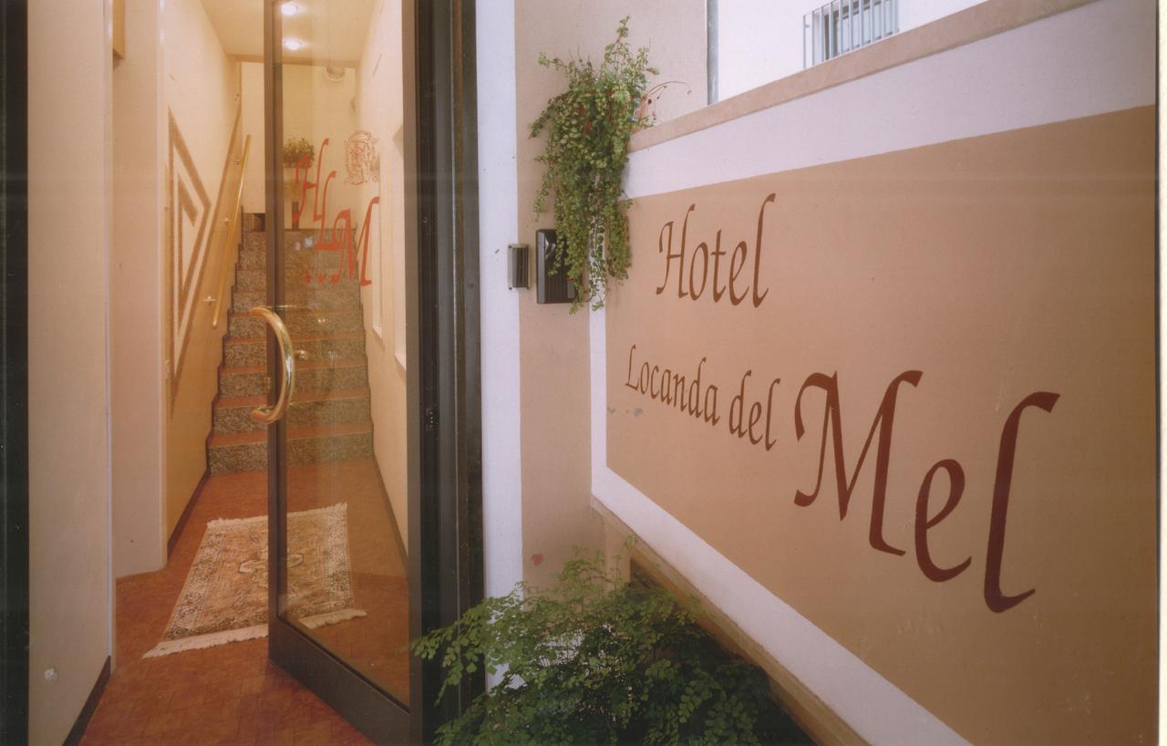 Hotel Locanda Mel 칼로지오코르테 외부 사진